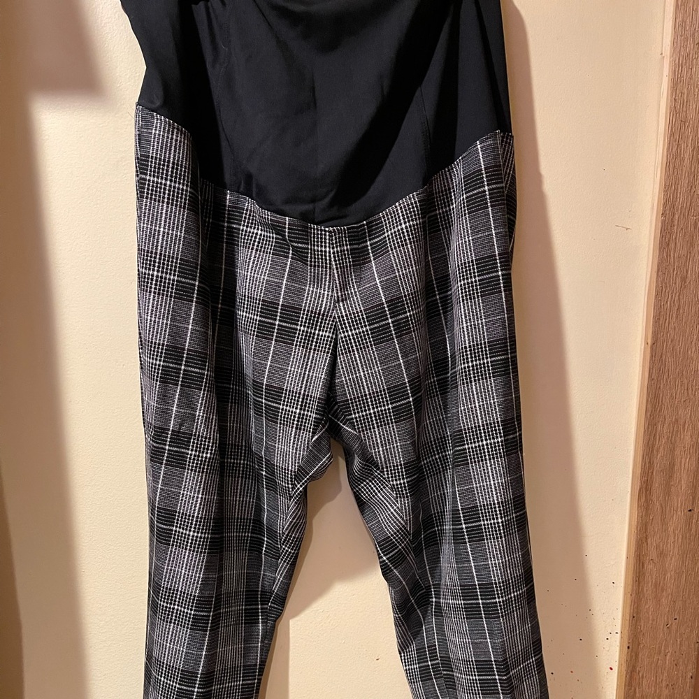 Isabel Maternity Pants size 16.